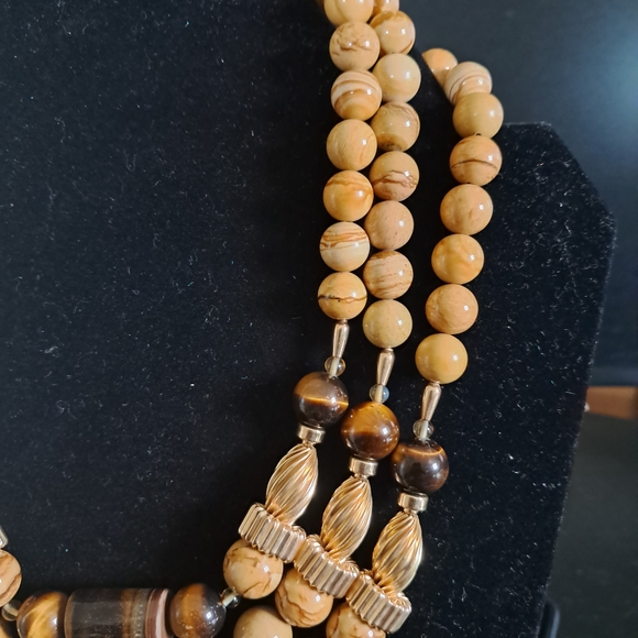 Elegant Multi-Strand Beaded Necklace - Picture 5 of 6